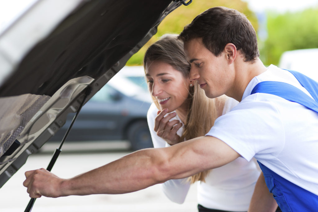 attract and retain auto repair customers