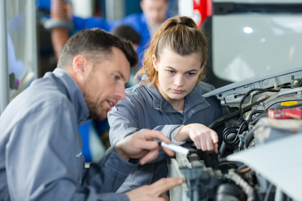4 Best Practices for Recruiting Automotive Technicians